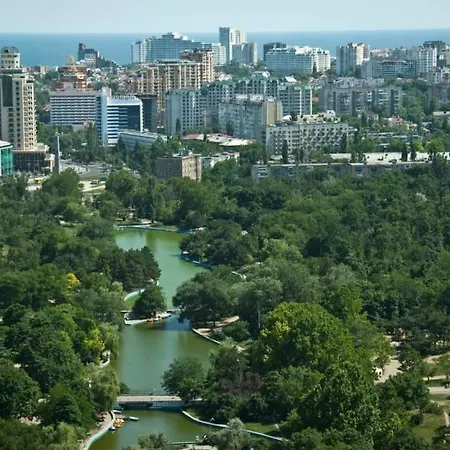 Apartmán возле аркадии и парка победы *