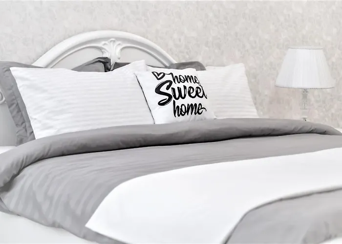 возле аркадии и парка победы Apartman *