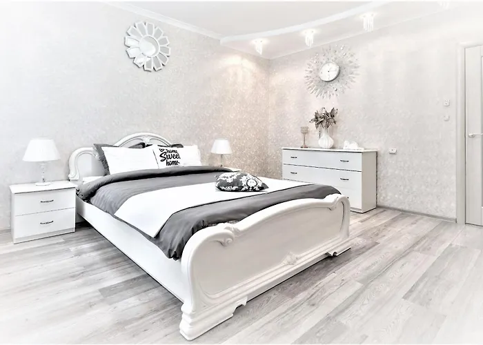 возле аркадии и парка победы Apartman *