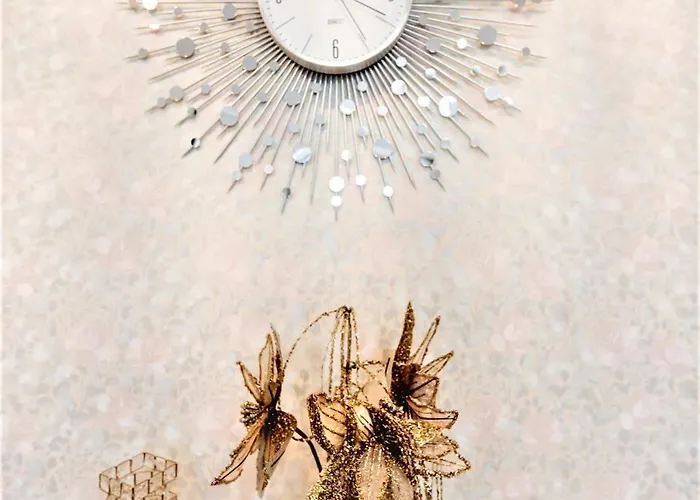 возле аркадии и парка победы